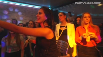 Party Hardcore Gone Crazy Vol. 16 Part 6 - Cam 4 Screencap 28 on www.sinx.com