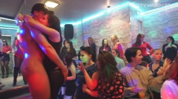 Party Hardcore Gone Crazy Vol. 16 Part 6 - Cam 4 Screencap 38 on www.sinx.com