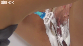 Pussy Shaving Heeled Babe In Bathtub Screencap 51 on www.sinx.com