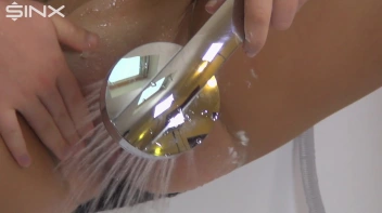 Pussy Shaving Heeled Babe In Bathtub Screencap 60 on www.sinx.com