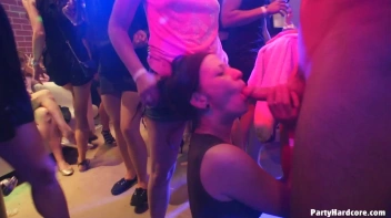 Party Hardcore Gone Crazy Vol. 37 Part 9 - Cam 2 Screencap 22 on www.sinx.com