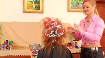 Spray Paint Fight! Screencap 17 on www.sinx.com