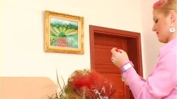 Spray Paint Fight! Screencap 26 on www.sinx.com