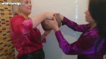 Blouse Beauties Egg Themselves Up! Screencap 31 on www.sinx.com