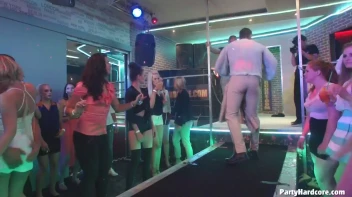 Party Hardcore Gone Crazy Vol. 29 Part 5 - Cam 4 Screencap 30 on www.sinx.com