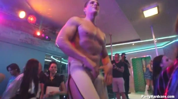 Party Hardcore Gone Crazy Vol. 29 Part 5 - Cam 4 Screencap 46 on www.sinx.com