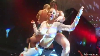 Blue Jean Babes Part 2 Main Edit Screencap 20 on www.sinx.com