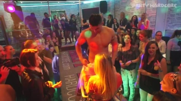 Party Hardcore Gone Crazy Vol. 16 Part 5 - Cam 4 Screencap 28 on www.sinx.com