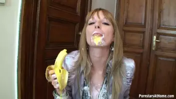 This Eurobabe Wasn't Shopping For Dinner... Screencap 82 on www.sinx.com