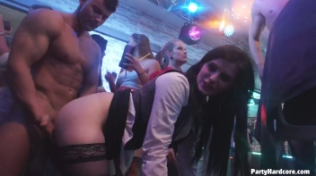 Party Hardcore Gone Crazy Vol. 29 Part 5 - Cam 1 Screencap 77 on www.sinx.com