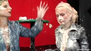 Strawberries and Whipped Cream Screencap 101 on www.sinx.com