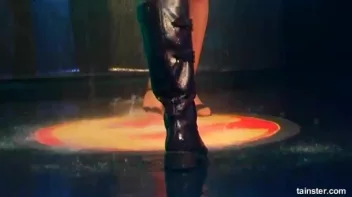 Pump It Up Part 3 - Cam 3 Screencap 22 on www.sinx.com