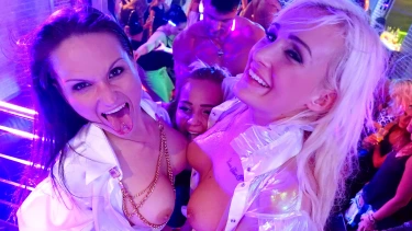 Latest deal - Party Hardcore Gone Crazy Vol. 42 Single Cut: Part 7 - Cam 4