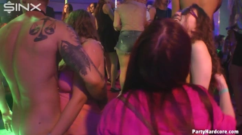 Party Hardcore Gone Crazy Vol. 45 Part 5 - Cam 4 Screencap 72 on www.sinx.com