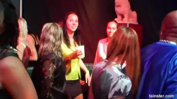 Eurobabe Olympics Part 3 - Cam 1 Screencap 2 on www.sinx.com