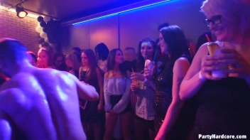 Party Hardcore Gone Crazy Vol. 37 Part 1 - Cam 3 Screencap 60 on www.sinx.com
