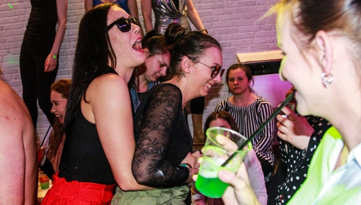 Latest deal - Party Hardcore Gone Crazy Vol. 44 Part 4 - Cam 4