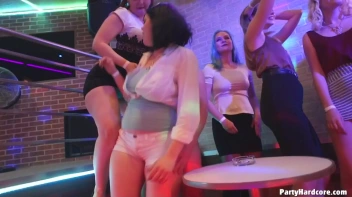 Party Hardcore Gone Crazy Vol. 35 Part 1 - Cam 1 Screencap 95 on www.sinx.com