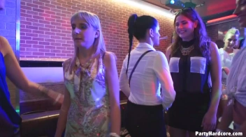 Party Hardcore Gone Crazy Vol. 35 Part 1 - Cam 1 Screencap 21 on www.sinx.com