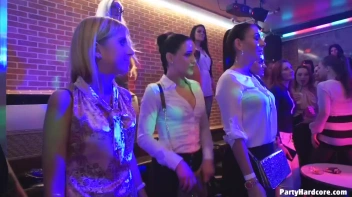 Party Hardcore Gone Crazy Vol. 35 Part 1 - Cam 1 Screencap 67 on www.sinx.com