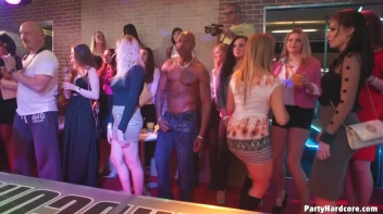 Party Hardcore Gone Crazy Vol. 35 Part 1 - Cam 1 Screencap 74 on www.sinx.com