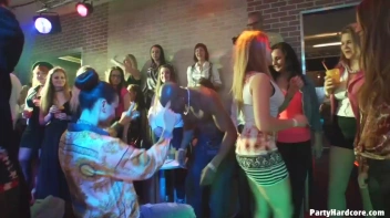 Party Hardcore Gone Crazy Vol. 35 Part 1 - Cam 1 Screencap 80 on www.sinx.com