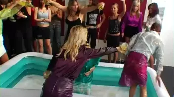 Slide On In To The Oil, Ladies Screencap 7 on www.sinx.com