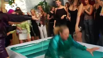 Slide On In To The Oil, Ladies Screencap 8 on www.sinx.com