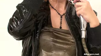 Kylie Joins The Wetlook Party Screencap 119 on www.sinx.com