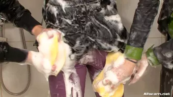 Kylie Joins The Wetlook Party Screencap 35 on www.sinx.com