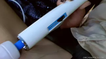 Rip and Vibrate Those Pantyhose Lesbos! Screencap 47 on www.sinx.com