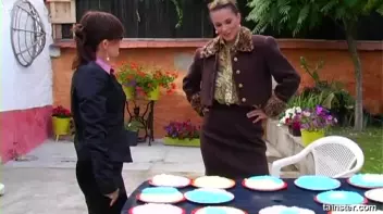 Attack Of The Creamy Icing Screencap 4 on www.sinx.com