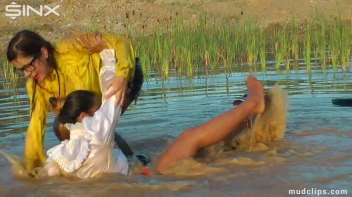 Mud Covered Hunny's Getting Wet And Messy Screencap 25 on www.sinx.com