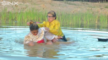 Mud Covered Hunny's Getting Wet And Messy Screencap 38 on www.sinx.com