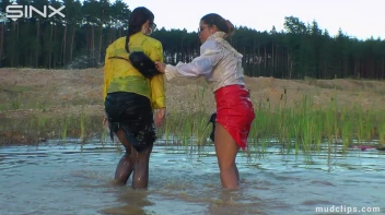 Mud Covered Hunny's Getting Wet And Messy Screencap 47 on www.sinx.com