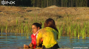 Mud Covered Hunny's Getting Wet And Messy Screencap 11 on www.sinx.com