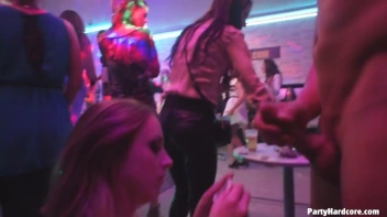 Party Hardcore Gone Crazy Vol. 31 Part 6 - Cam 1 Screencap 38 on www.sinx.com