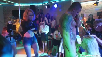 Party Hardcore Gone Crazy Vol. 33 Part 2 - Cam 1 Screencap 70 on www.sinx.com