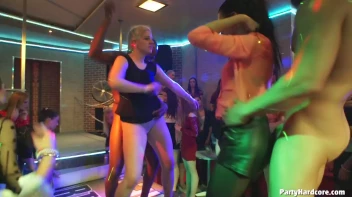 Party Hardcore Gone Crazy Vol. 33 Part 1 - Cam 1 Screencap 83 on www.sinx.com