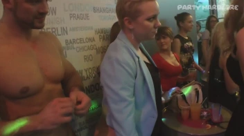 Party Hardcore Gone Crazy Vol. 26 Part 5 - Cam 4 Screencap 65 on www.sinx.com