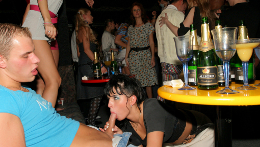 Latest deal - Groupies Go Crazy Part 3 - Cam 3