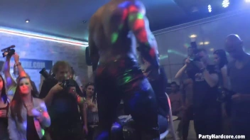 Party Hardcore Gone Crazy Vol. 30 Part 2 - Cam 3 Screencap 89 on www.sinx.com