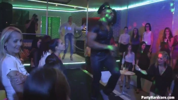 Party Hardcore Gone Crazy Vol. 30 Part 2 - Cam 3 Screencap 75 on www.sinx.com