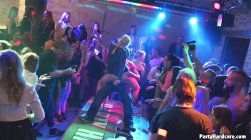 Party Hardcore Gone Crazy Vol. 33 Part 1 - Cam 2 Screencap 40 on www.sinx.com