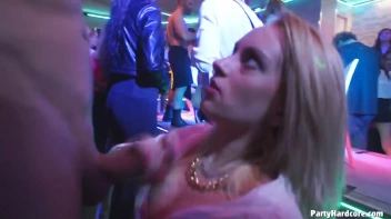 Party Hardcore Gone Crazy Vol. 33 Part 7 - Cam 2 Screencap 53 on www.sinx.com