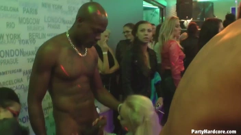 Party Hardcore Gone Crazy Vol. 31 Part 6 - Cam 3 Screencap 33 on www.sinx.com