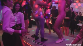 Party Hardcore Gone Crazy Vol. 31 Part 6 - Cam 3 Screencap 50 on www.sinx.com