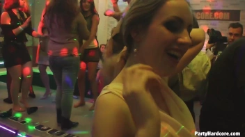 Party Hardcore Gone Crazy Vol. 31 Part 6 - Cam 3 Screencap 56 on www.sinx.com