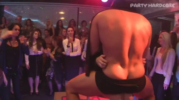 Party Hardcore Gone Crazy Vol. 14 Part 2 - Cam 1 Screencap 77 on www.sinx.com