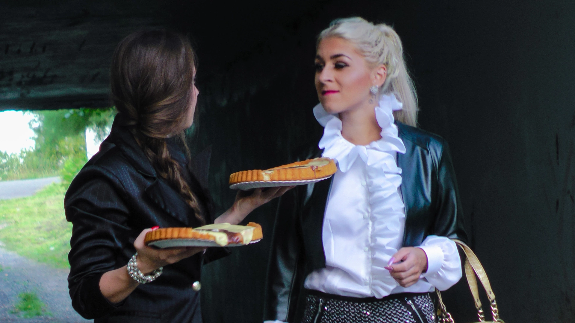 Cuties Food Fight On The Way To Work -Part 1 on www.sinx.com